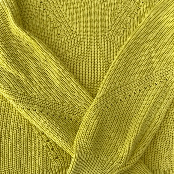 GAP knit sweater , yellow shade NWNT - Picture 14 of 14